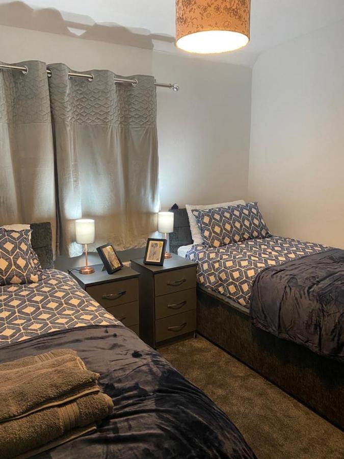 Cosy 3 Bedroom House, Free Parking & Wifi Nottingham Exterior foto