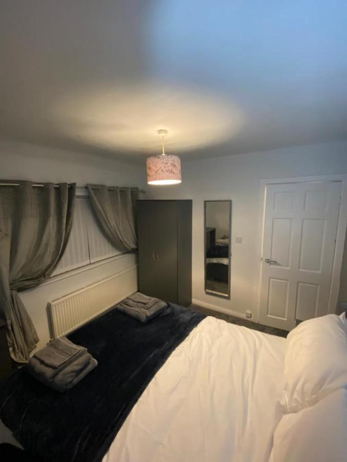 Cosy 3 Bedroom House, Free Parking & Wifi Nottingham Exterior foto